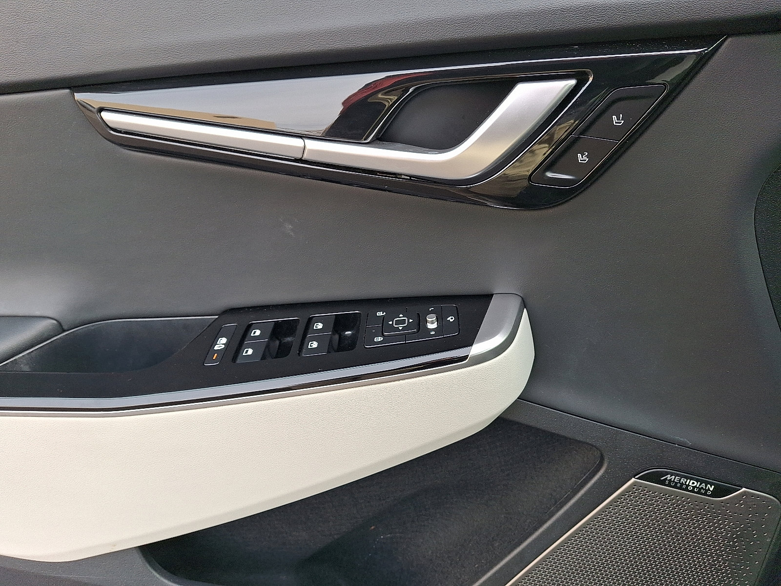 Used 2023 Kia EV6 GT-Line image 11