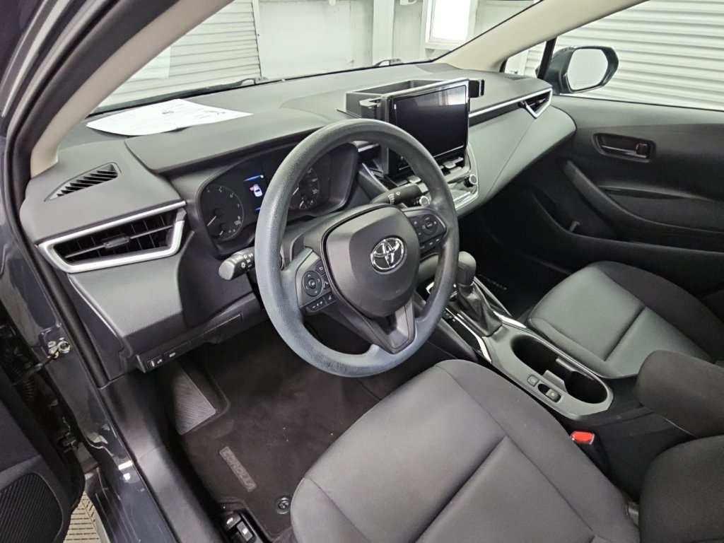 Used 2023 Toyota Corolla LE FWD image 11