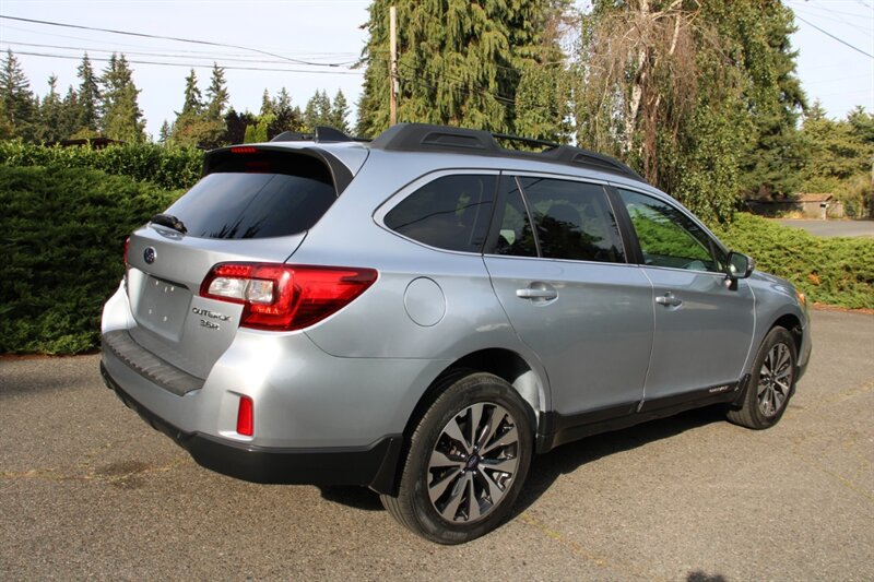 Used 2016 Subaru Outback 3.6R Limited AWD/4WD image 3