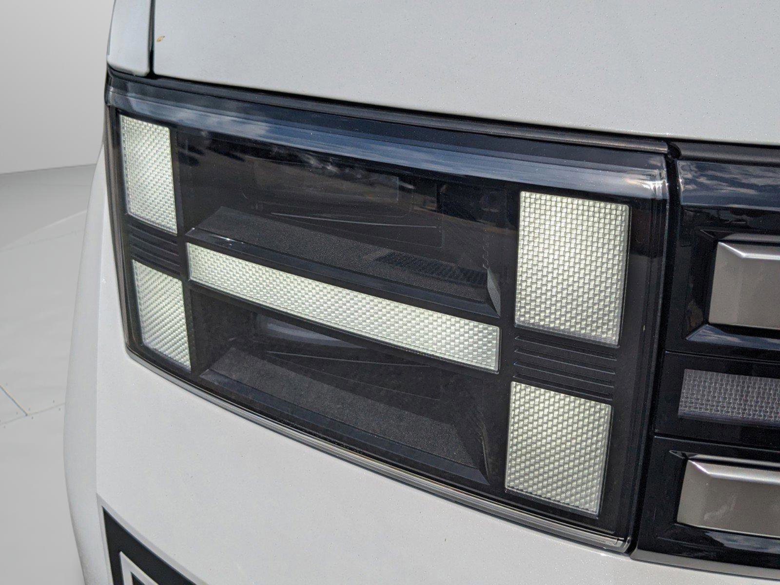 New 2026 Hyundai Santa Fe SE FWD image 13