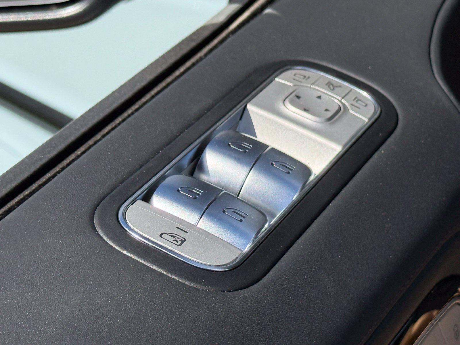 New 2027 Mercedes-Benz G 63 AMG 4MATIC image 16