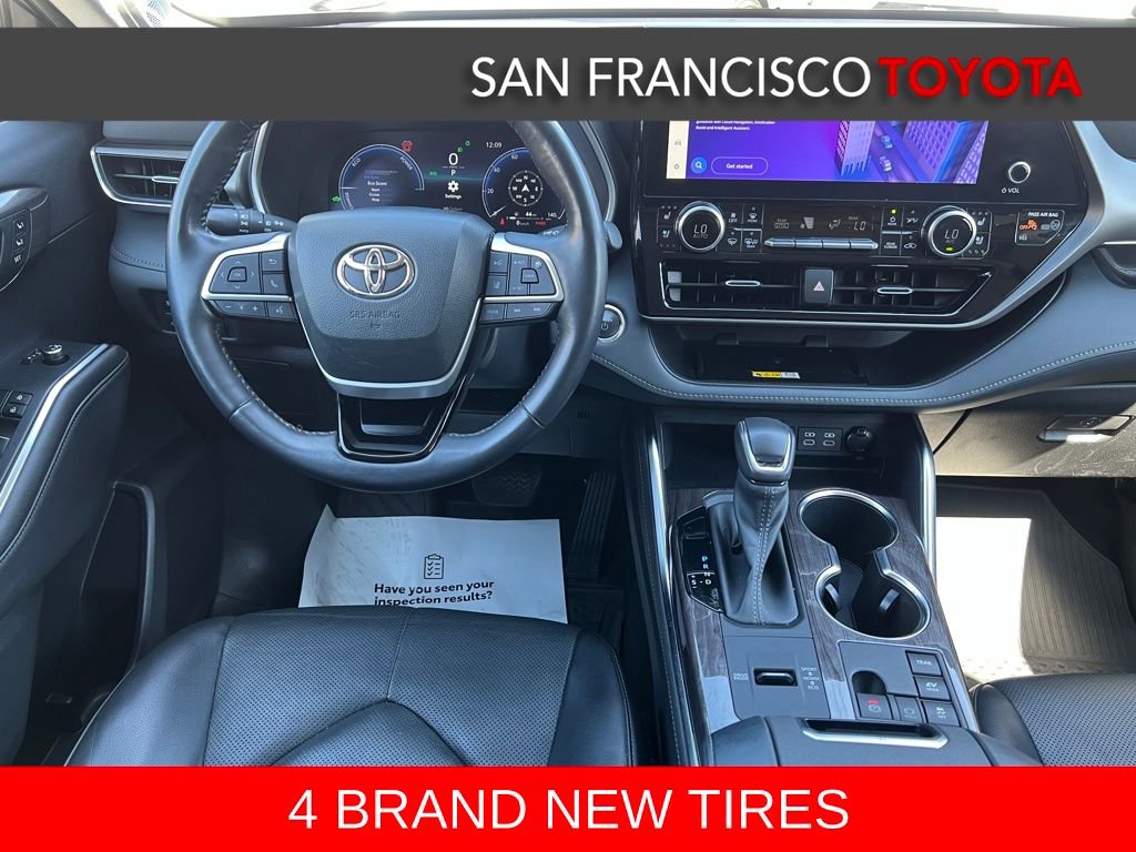Used 2023 Toyota Highlander Limited image 33