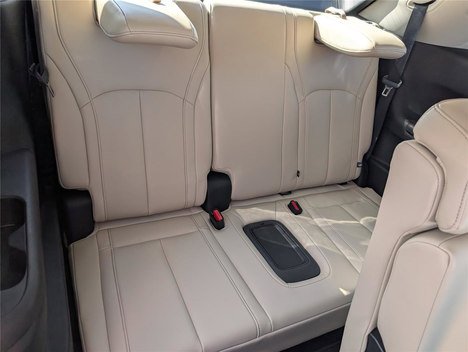 Used 2023 INFINITI QX60 Luxe w/ Cargo Package image 13