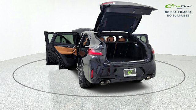 Used 2024 BMW X4 xDrive30i w/ Premium Package AWD/4WD image 17
