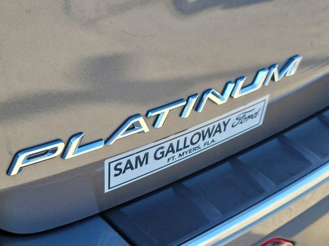 Certified 2023 Ford Explorer Platinum w/ Technology Package AWD/4WD image 10