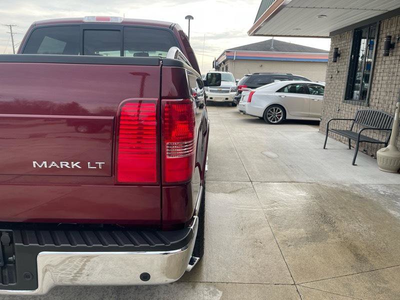 Used 2006 Lincoln Mark LT 4x4 image 11