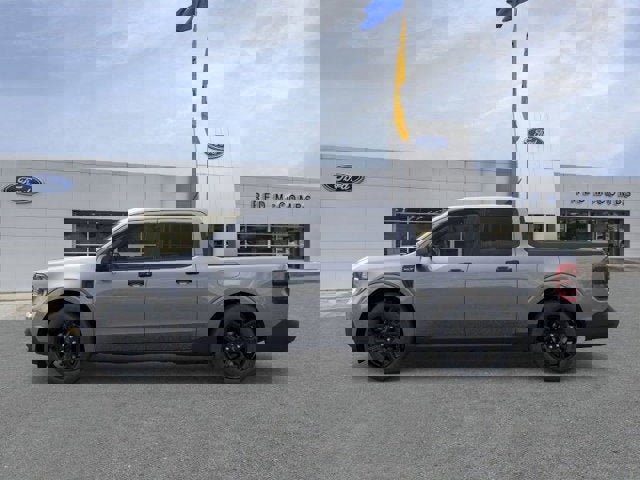 New 2025 Ford Maverick XLT w/ XLT Luxury Package image 3