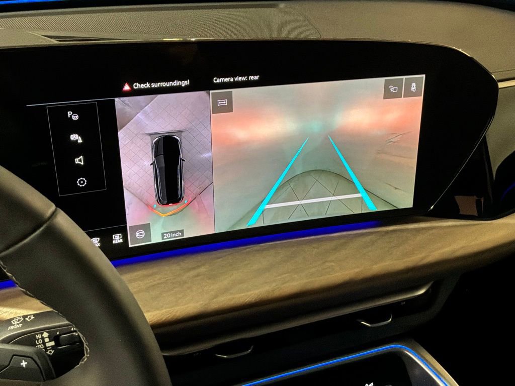 Certified 2025 Audi Q5 Premium w/ Convenience Package image 5