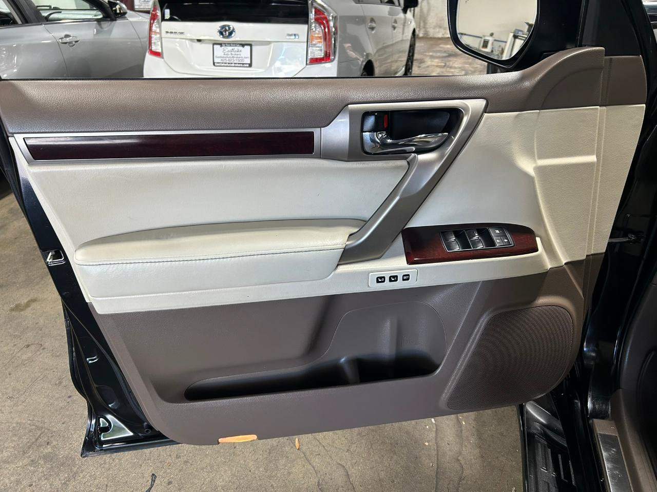 Used 2015 Lexus GX 460 Luxury AWD/4WD image 13