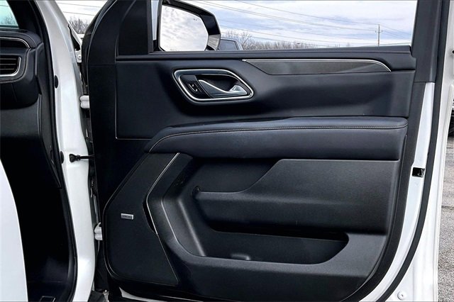 Used 2022 GMC Yukon XL AT4 w/ Max Trailering Package image 29