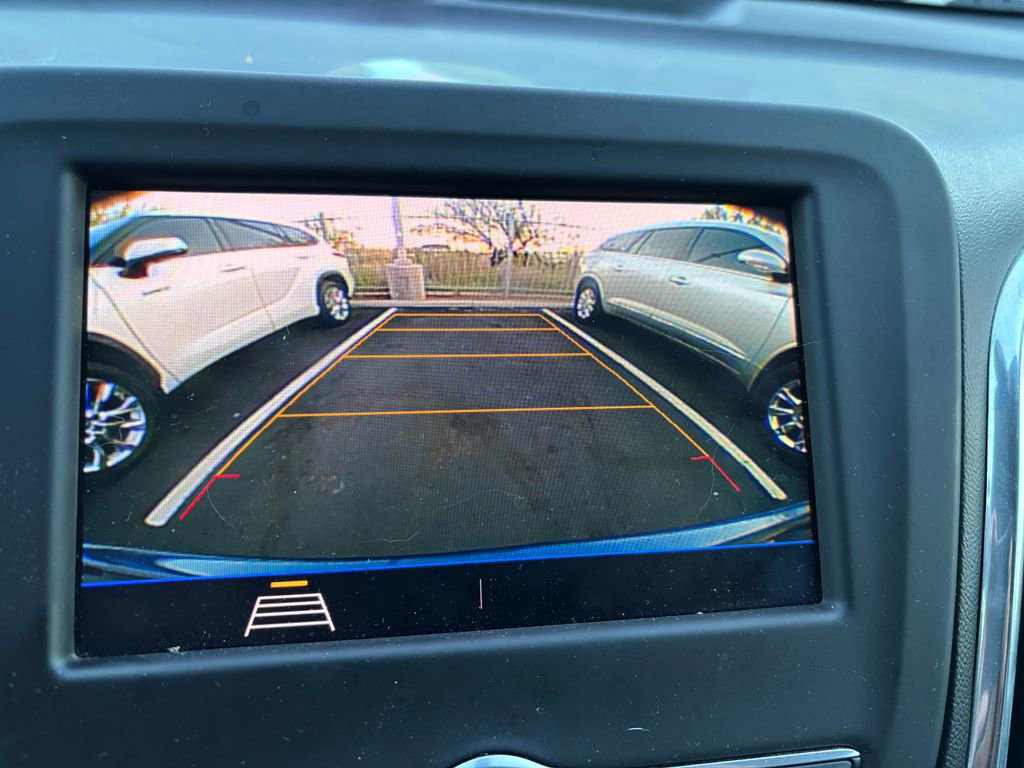 Used 2020 Chevrolet Equinox LT image 9