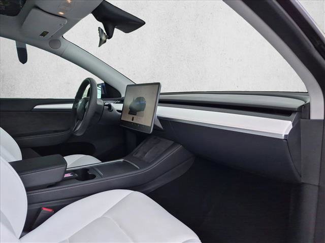 Used 2023 Tesla Model Y Long Range image 23