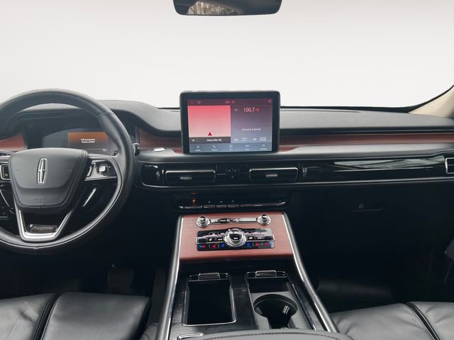 Used 2021 Lincoln Aviator Grand Touring w/ Equipment Group 302A AWD/4WD image 10