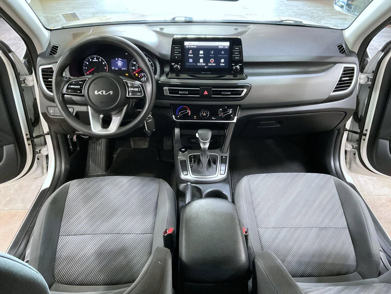 Used 2022 Kia Seltos LX AWD/4WD image 12