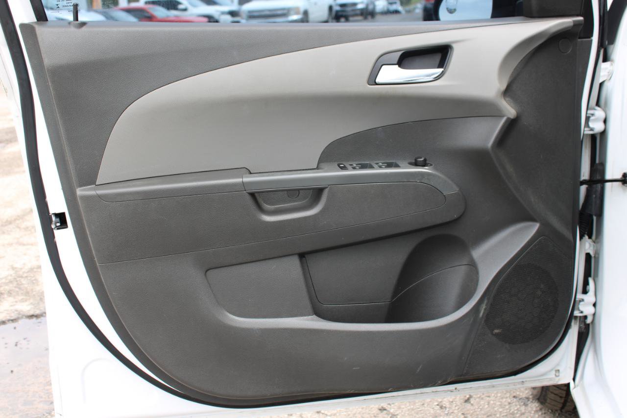 Used 2013 Chevrolet Sonic LT FWD image 12