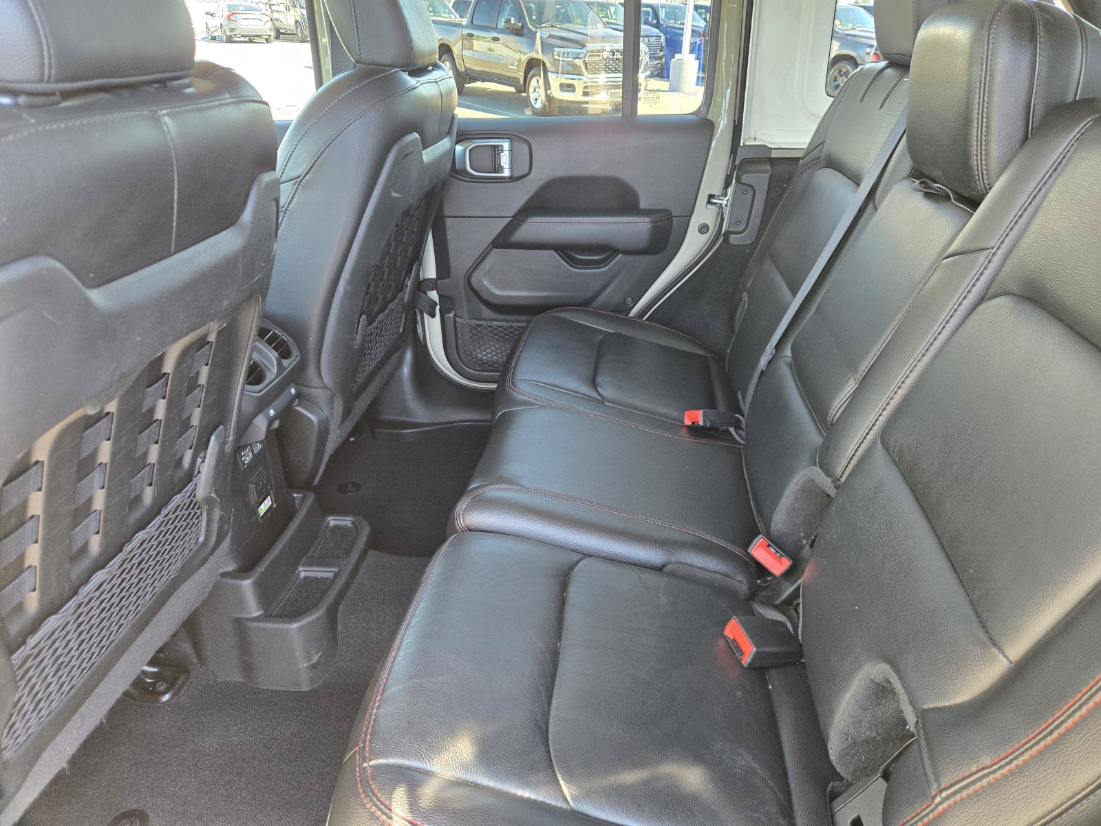 Used 2022 Jeep Wrangler Unlimited Rubicon w/ Xtreme Recon 35" Tire Package AWD/4WD image 29
