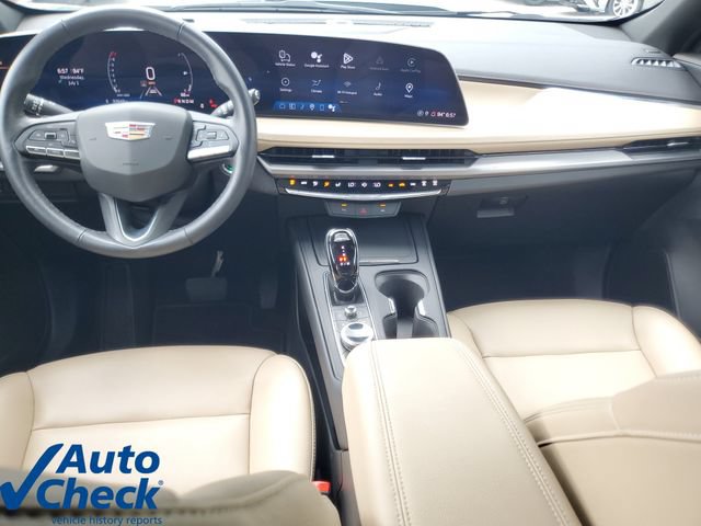 Certified 2024 Cadillac XT4 Luxury FWD image 15