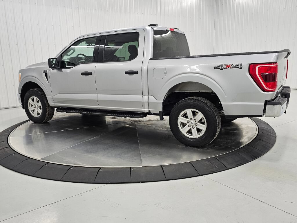 Used 2022 Ford F150 XLT w/ Equipment Group 301A Mid AWD/4WD image 3