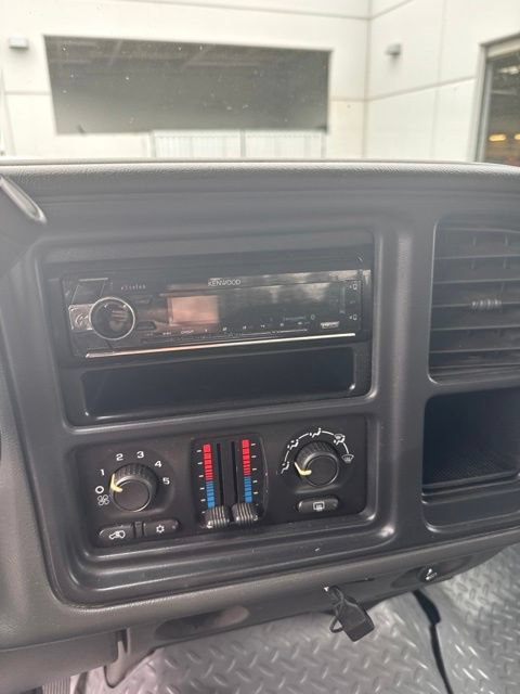 Used 2007 GMC Sierra 2500 SLE w/ Heavy-Duty Power Package AWD/4WD image 7