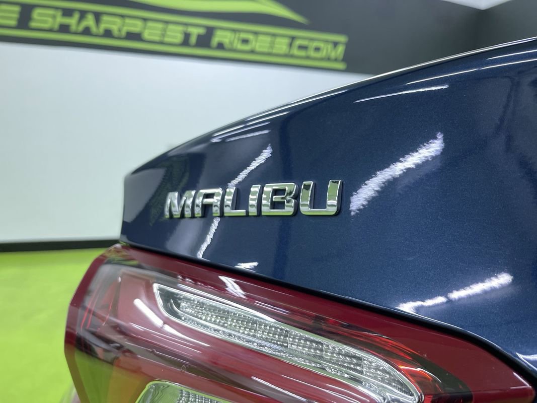 Used 2020 Chevrolet Malibu LT w/ Leather Package image 12