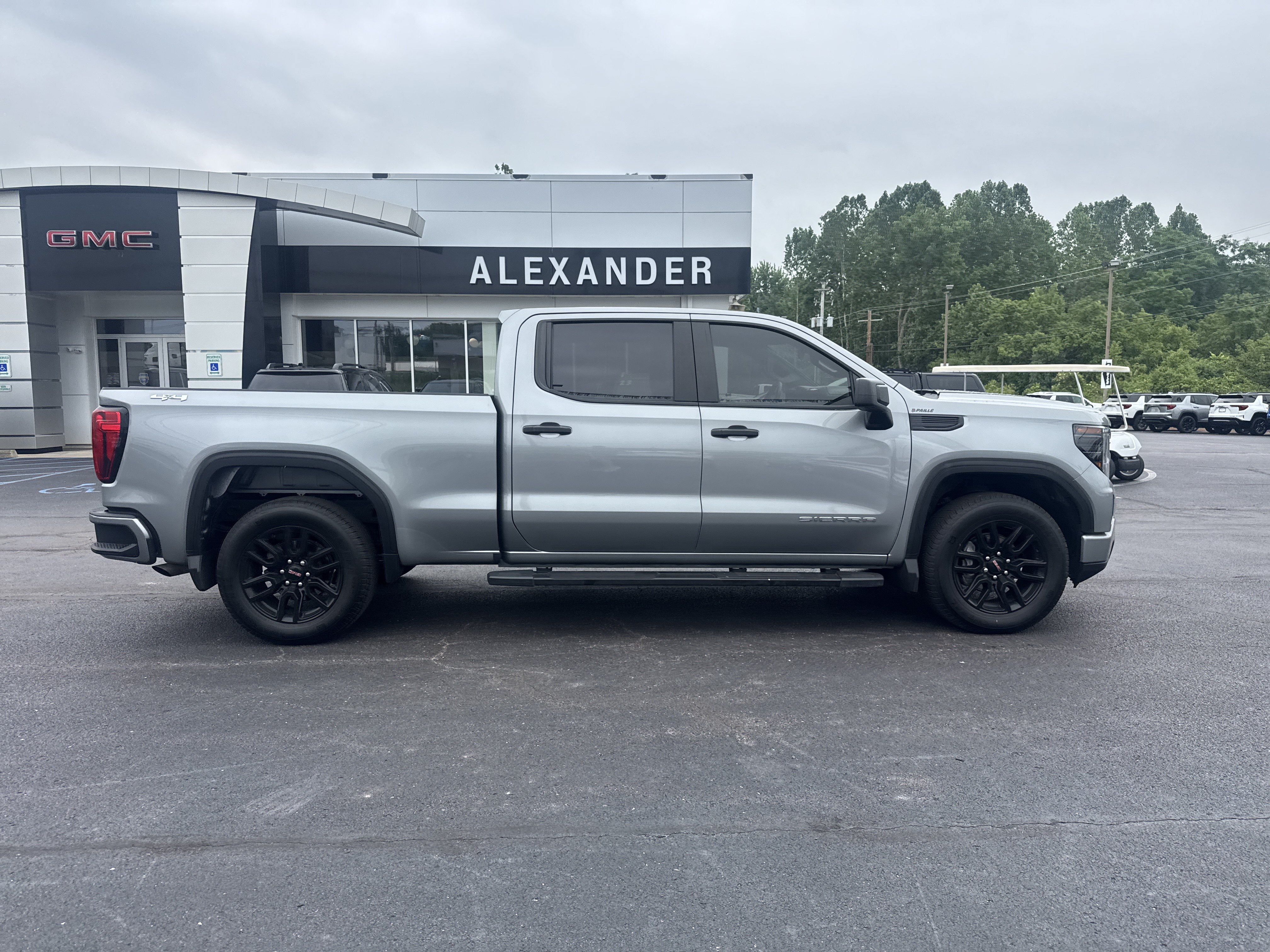 Used 2024 GMC Sierra 1500 Pro w/ Graphite Edition AWD/4WD image 2