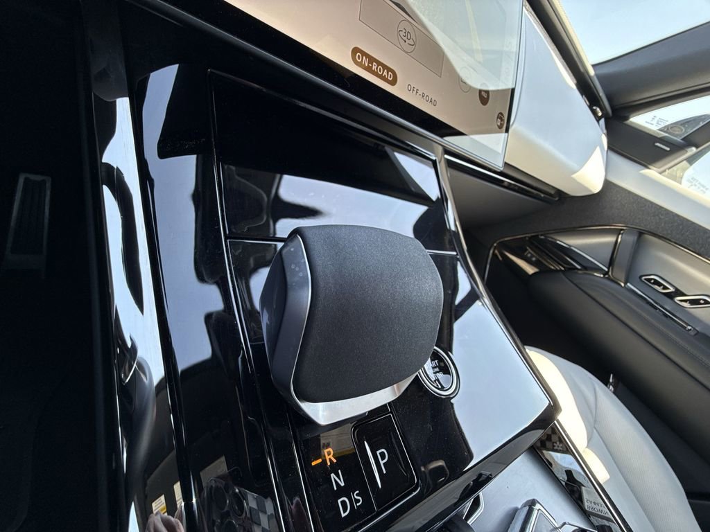 Used 2025 Land Rover Range Rover Sport Dynamic SE image 22
