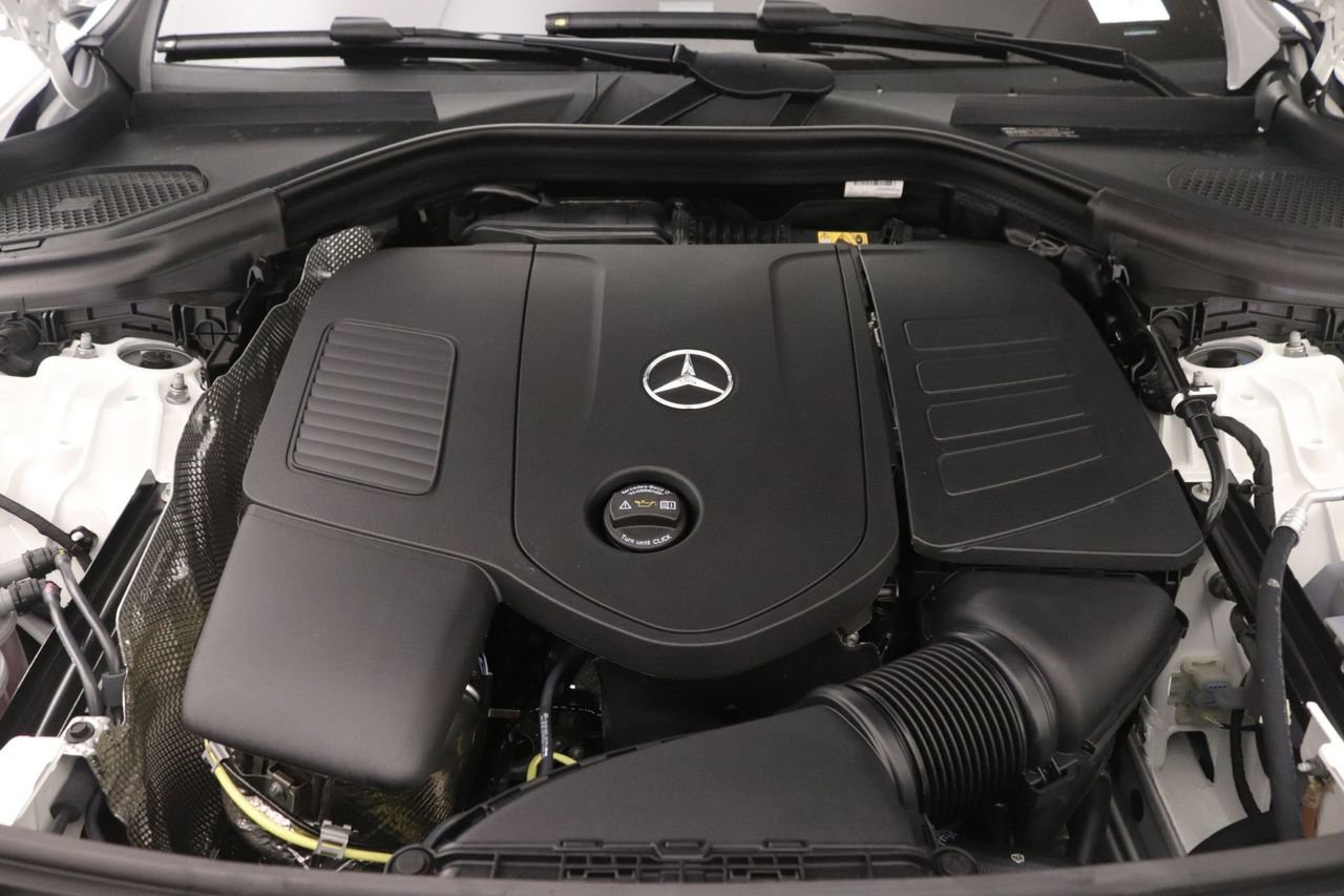 New 2026 Mercedes-Benz GLC 300 image 11