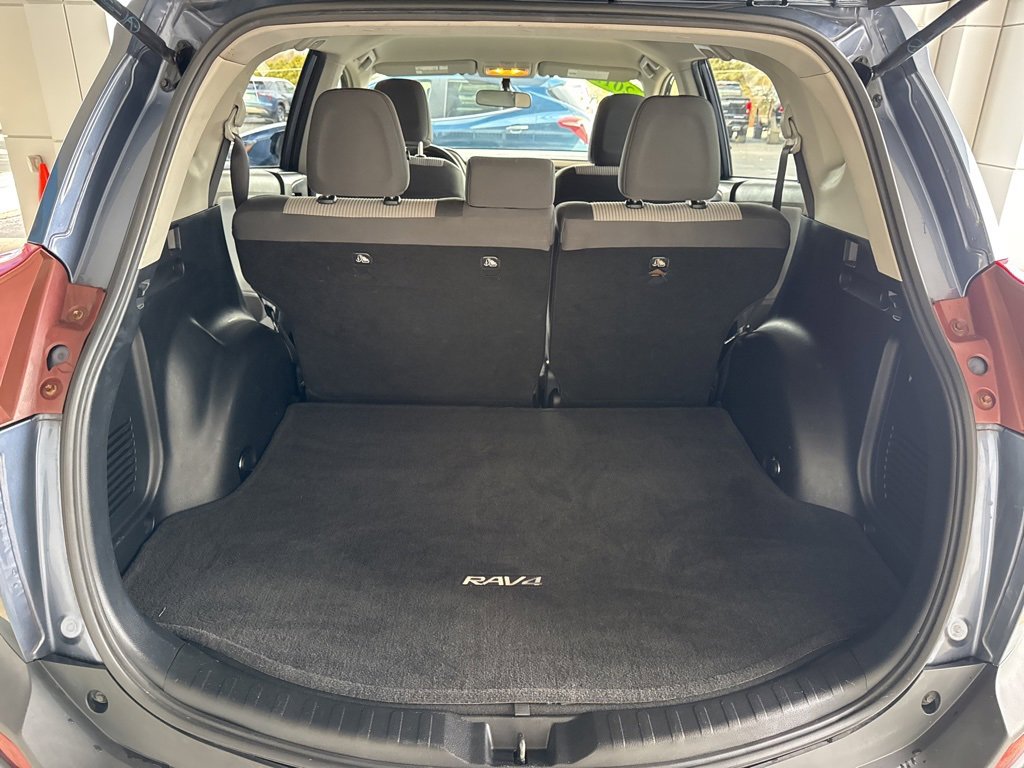 Used 2013 Toyota RAV4 LE image 21