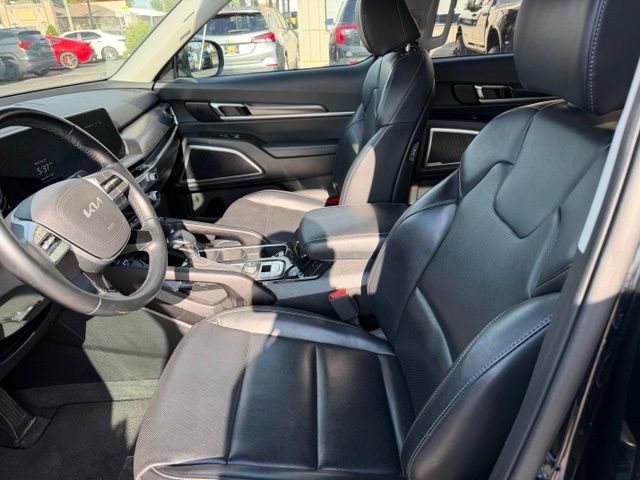 Used 2025 Kia Telluride S FWD image 7