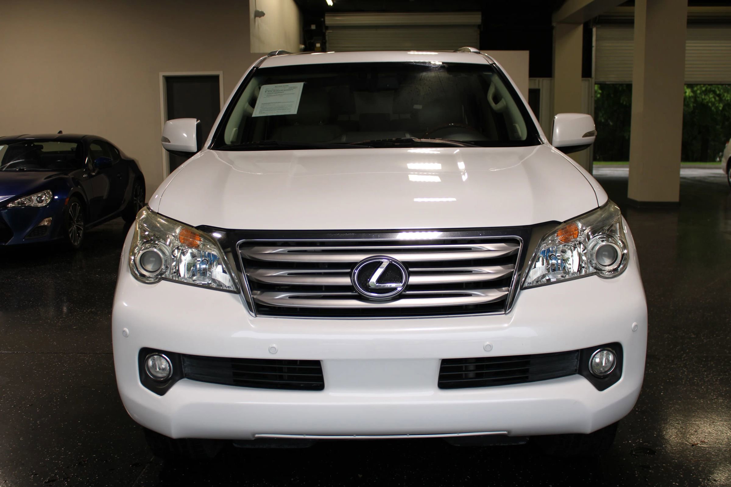 Used 2011 Lexus GX 460 w/ Comfort Plus Pkg AWD/4WD image 7