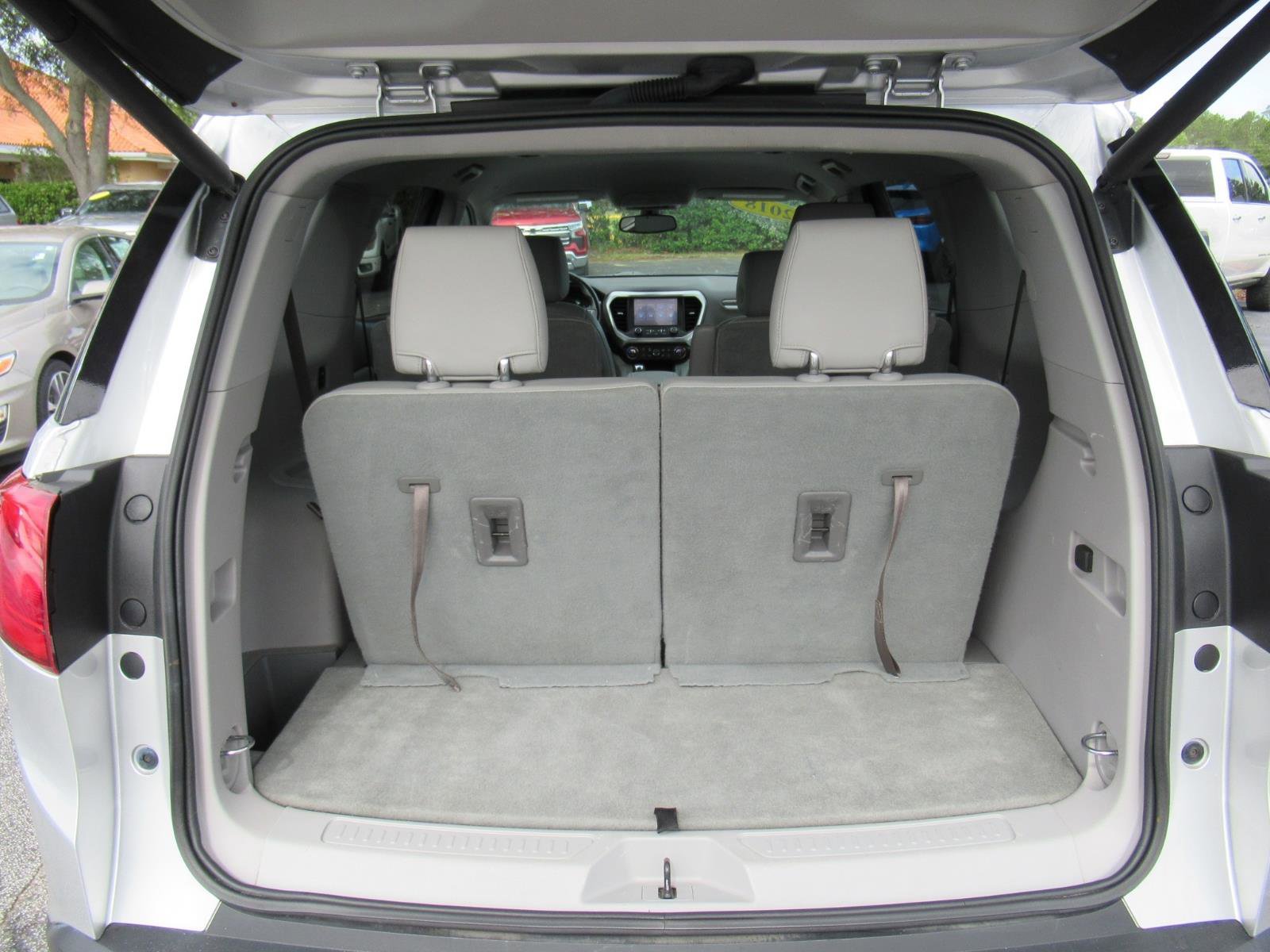 Used 2018 GMC Acadia SLT image 33