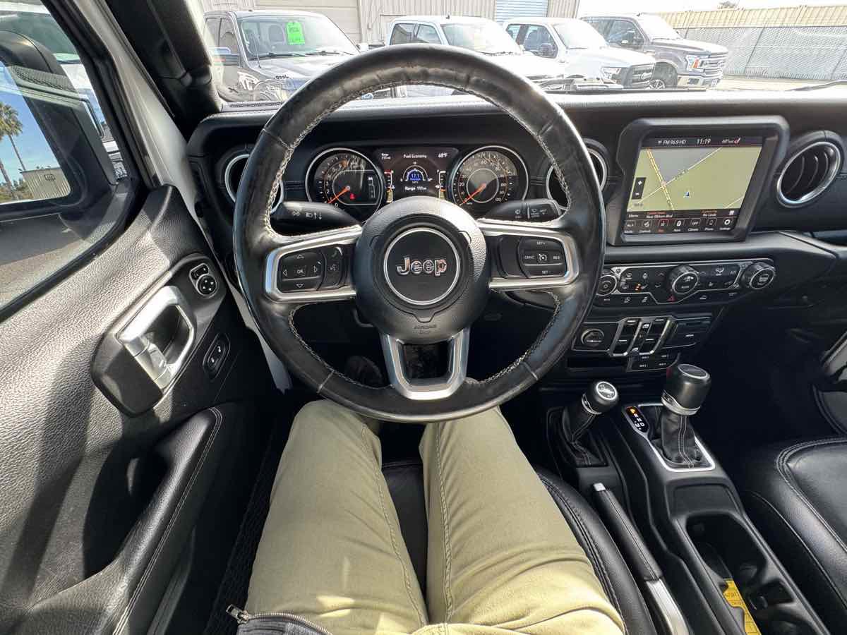 Used 2020 Jeep Gladiator Overland image 33