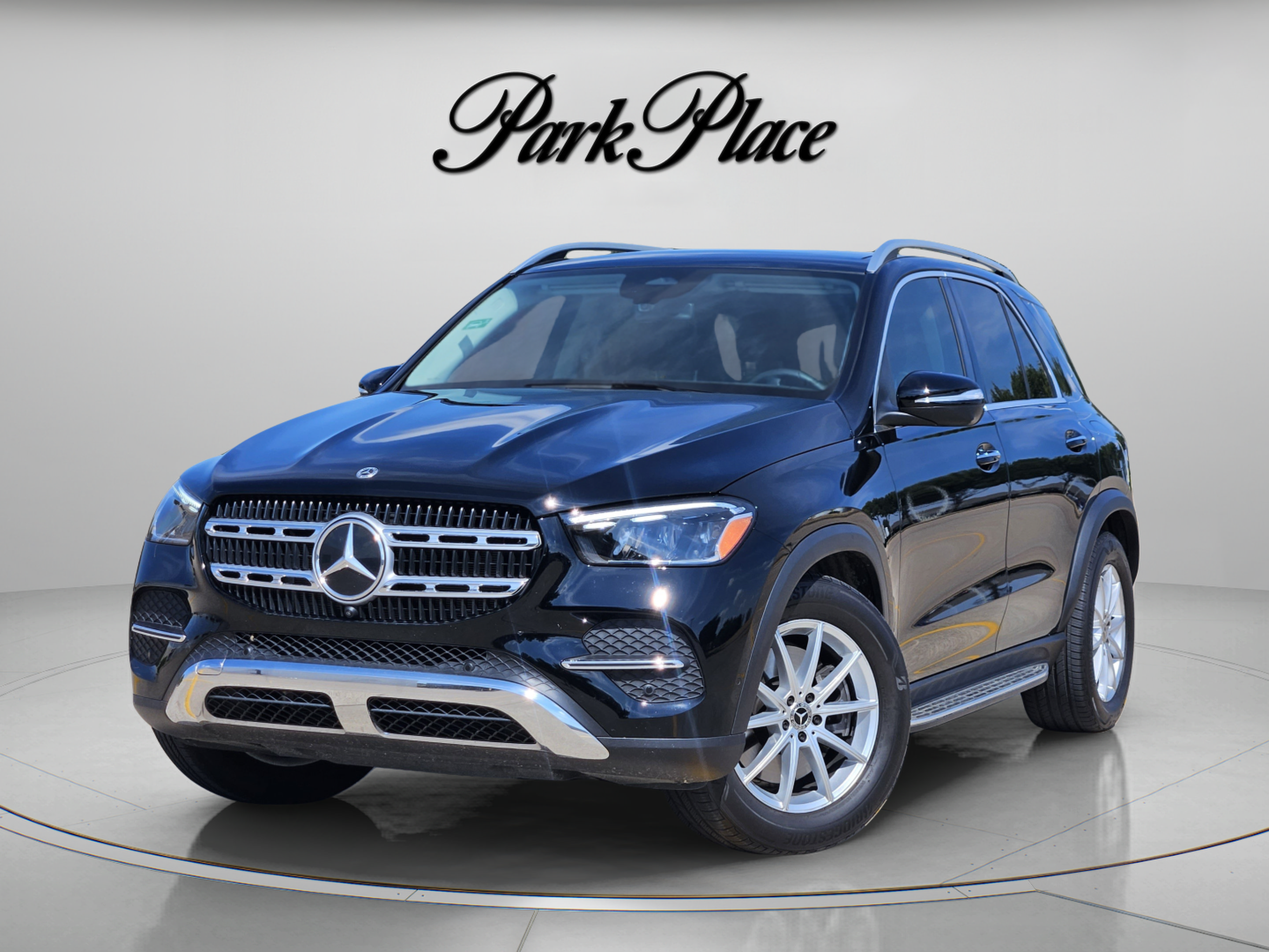 Used 2026 Mercedes-Benz GLE 450e 4MATIC image 1