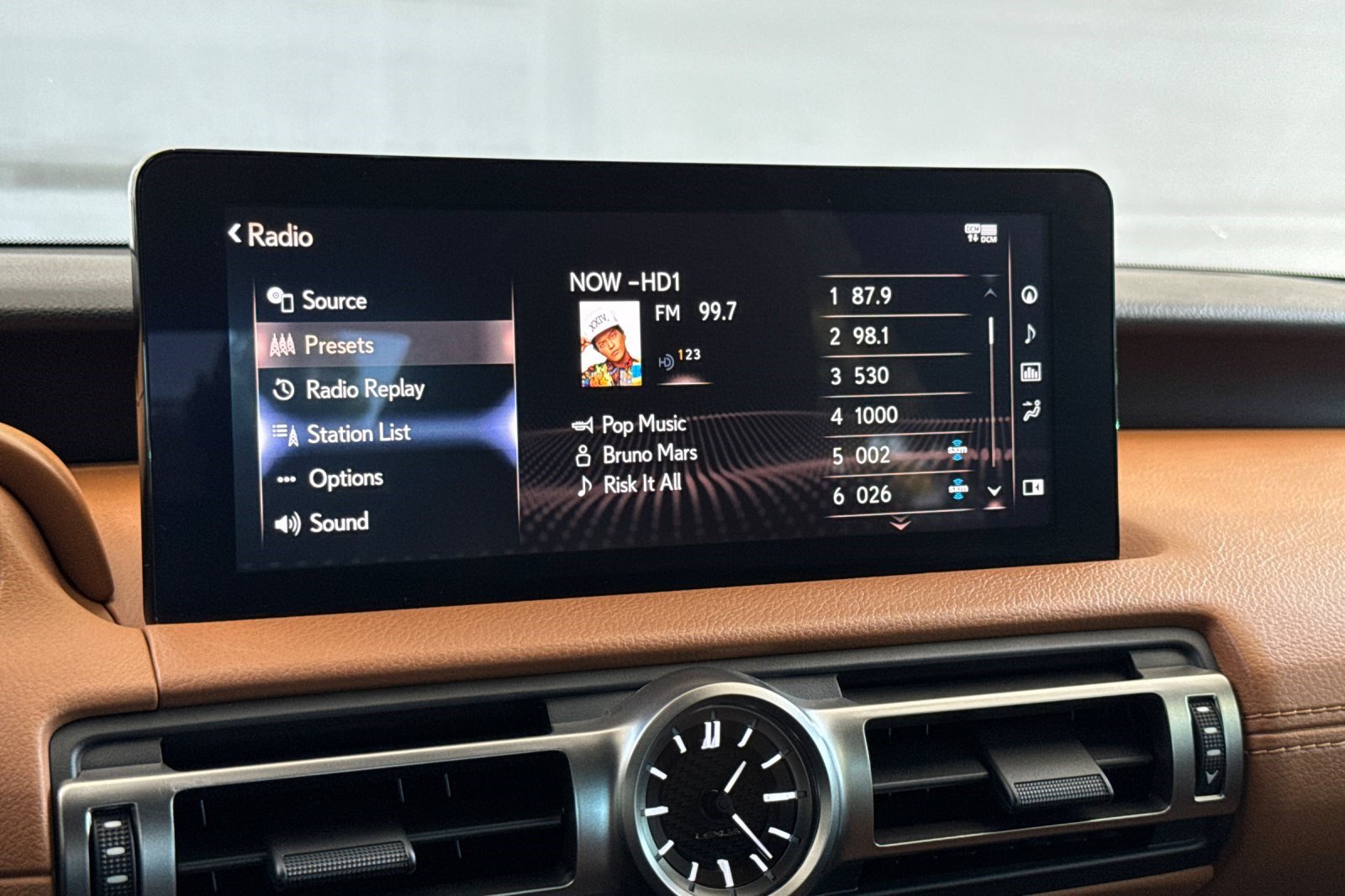 Certified 2022 Lexus IS 300 w/ Premium Package RWD image 23