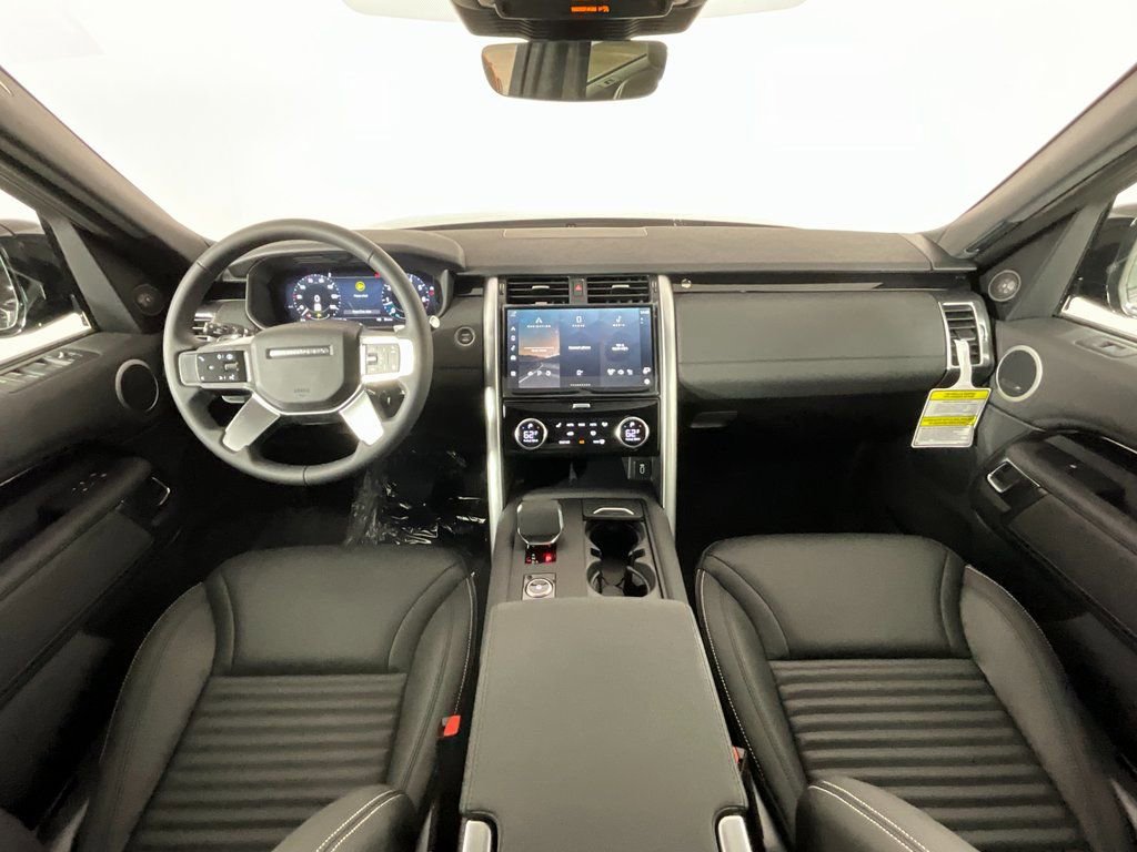 New 2026 Land Rover Discovery S AWD/4WD image 4