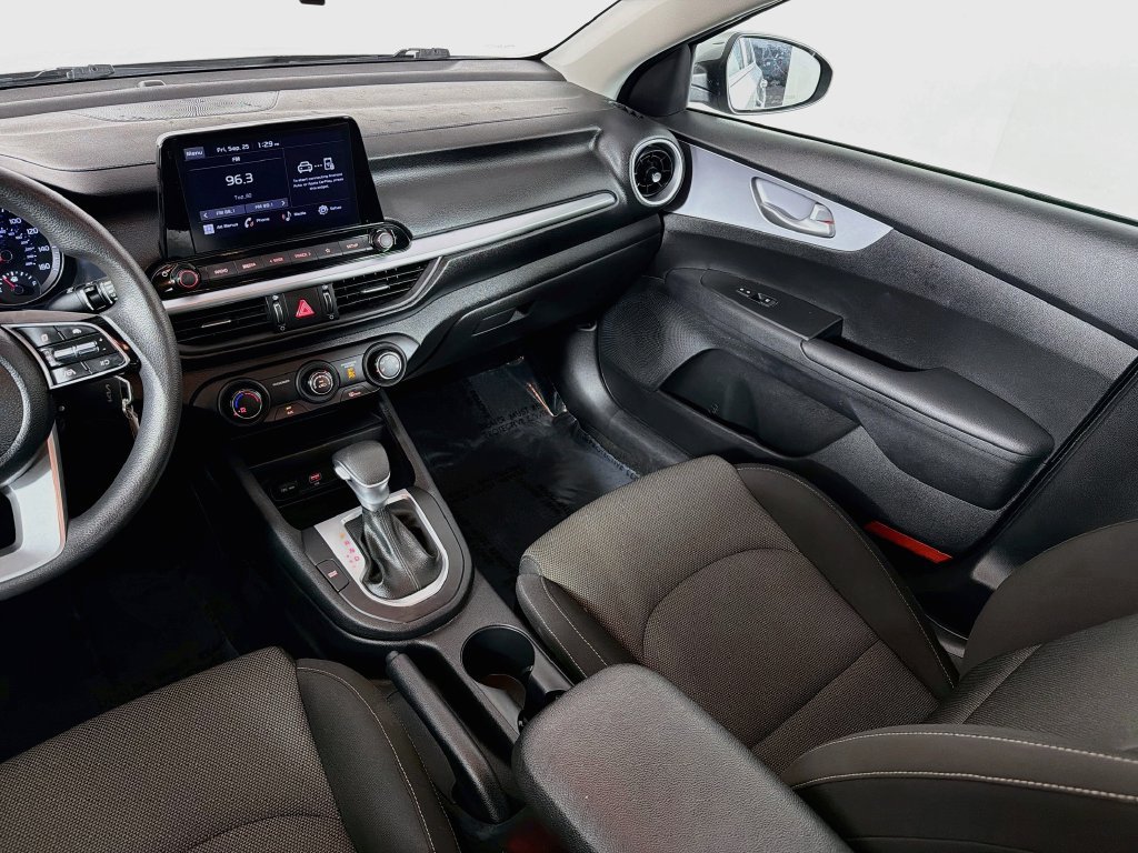 Used 2024 Kia Forte LXS FWD image 21