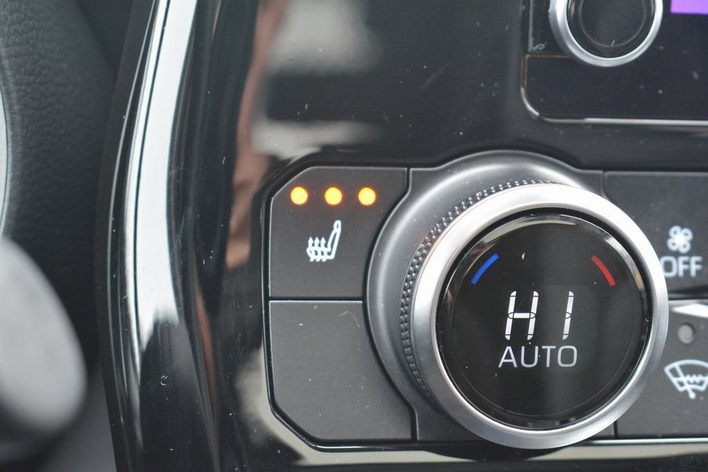 Used 2023 Toyota Highlander XLE image 19