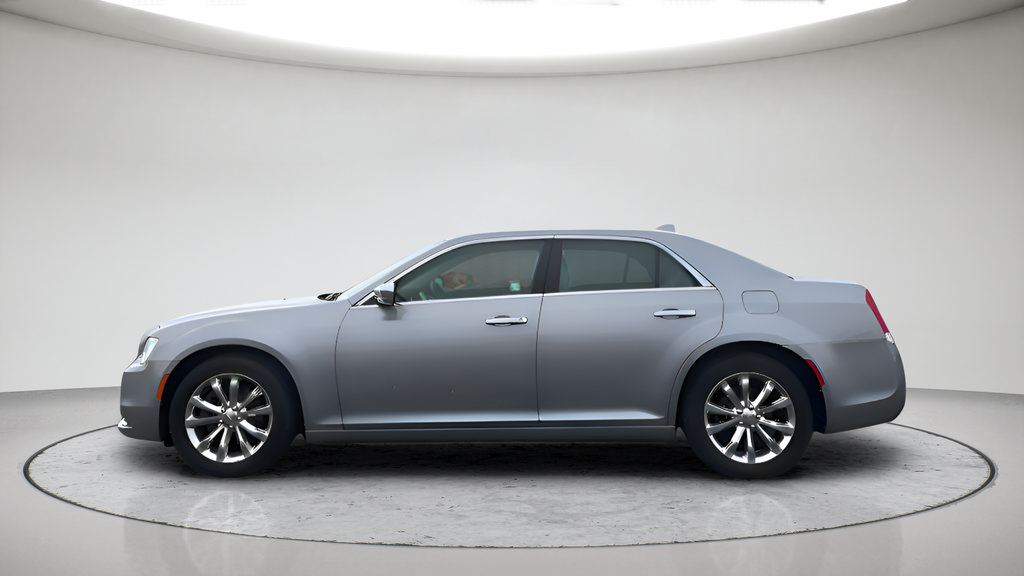 Used 2017 Chrysler 300 C AWD/4WD image 6