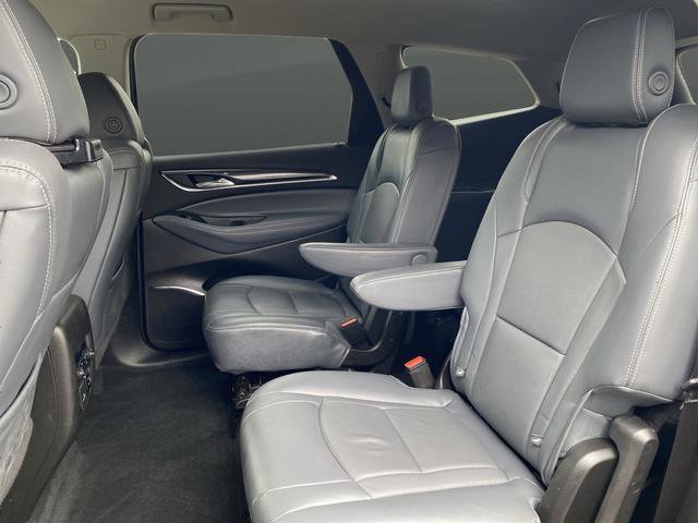 Used 2018 Buick Enclave Premium image 15