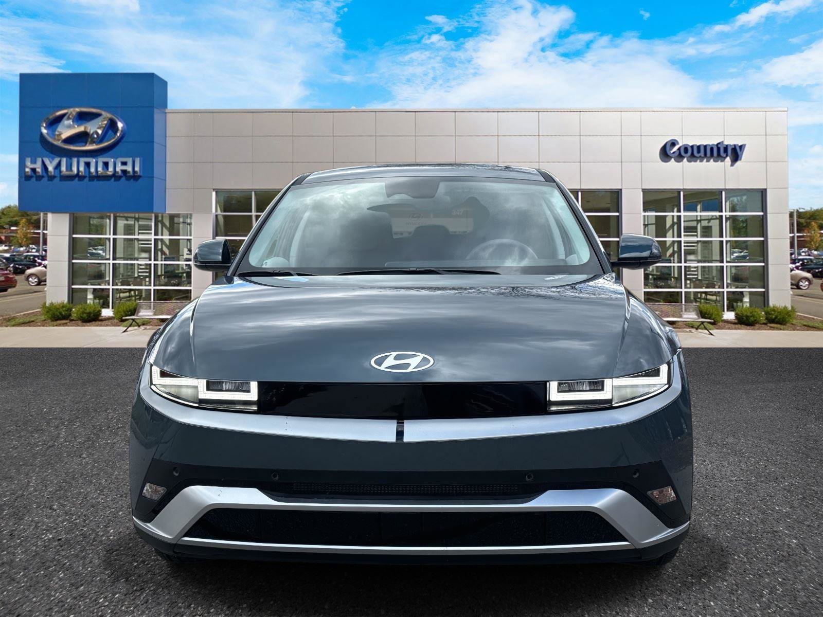 New 2026 Hyundai Ioniq 5 SE image 2