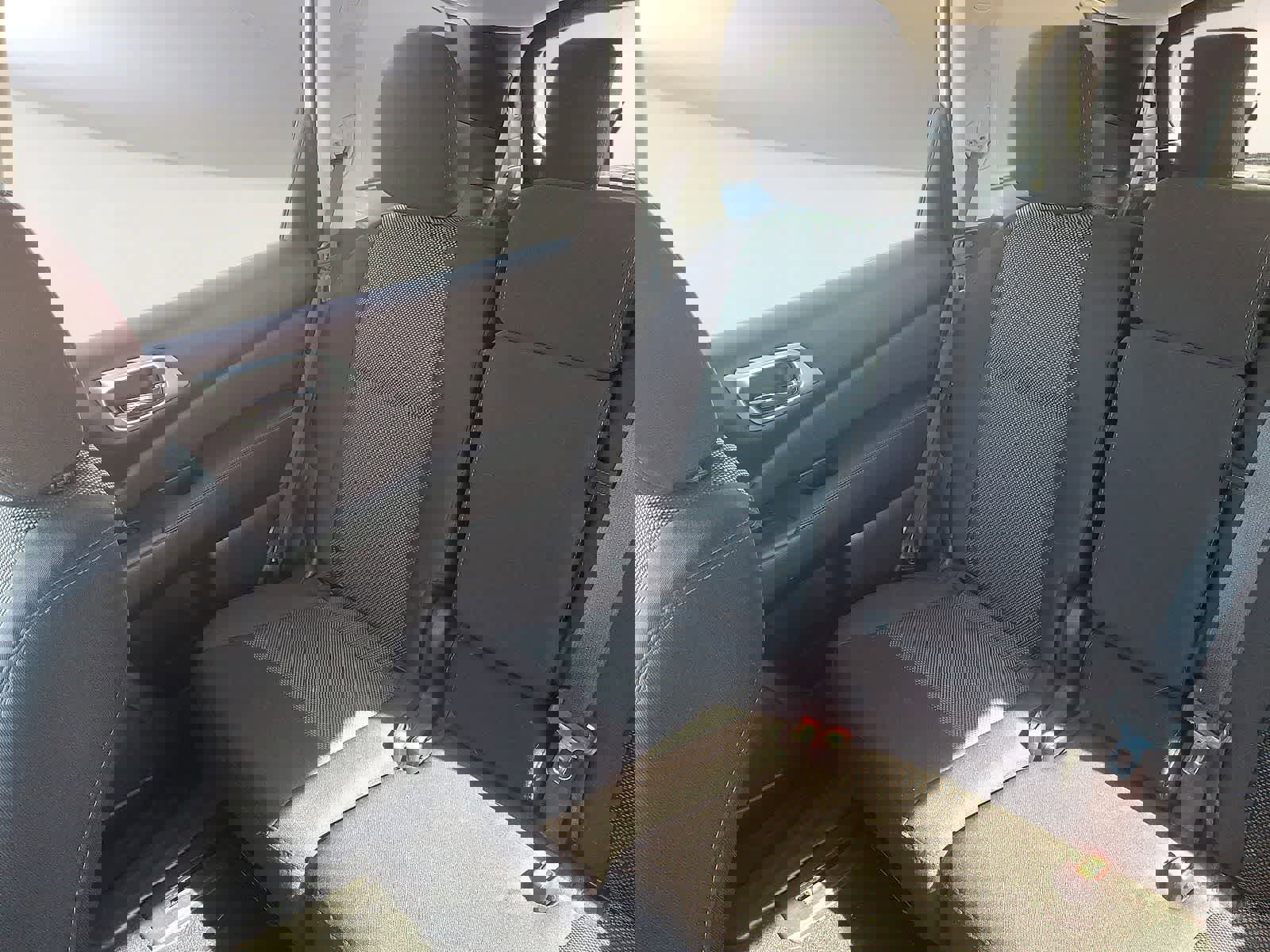 Used 2020 Nissan Pathfinder S image 4