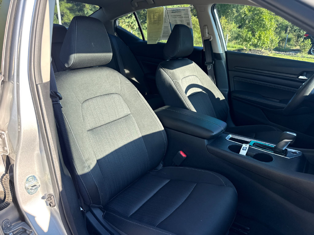 Used 2020 Nissan Altima 2.5 S FWD image 34