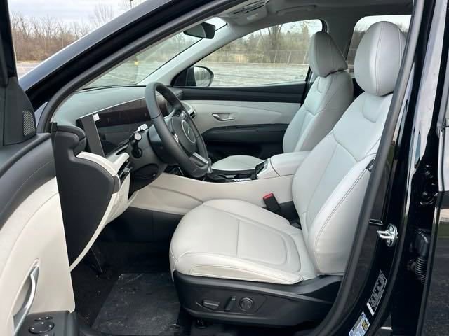 New 2025 Hyundai Tucson SEL image 9
