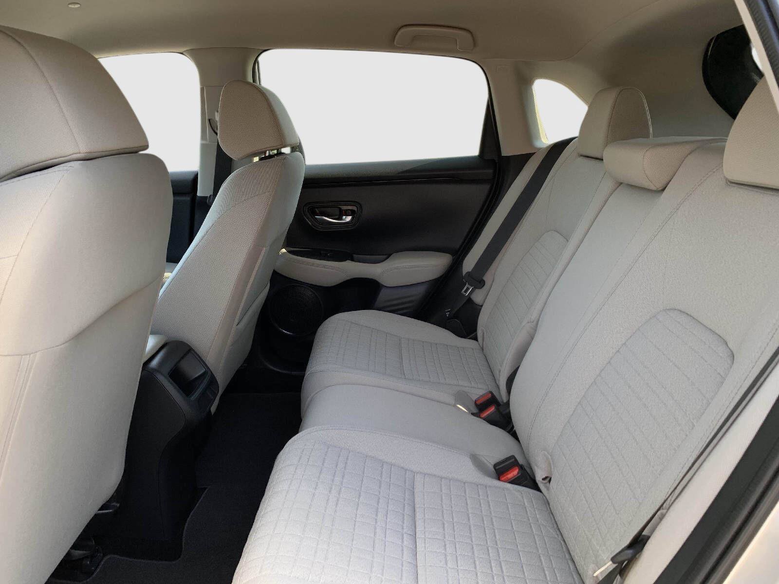 Certified 2026 Honda HR-V LX image 32