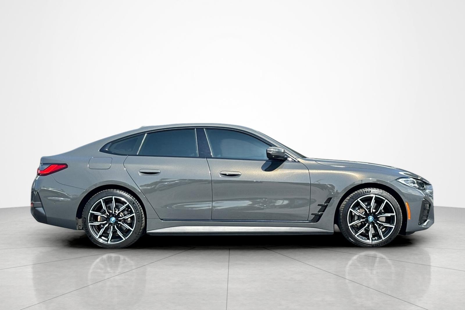 Used 2023 BMW i4 eDrive40 w/ M Sport Package RWD image 6