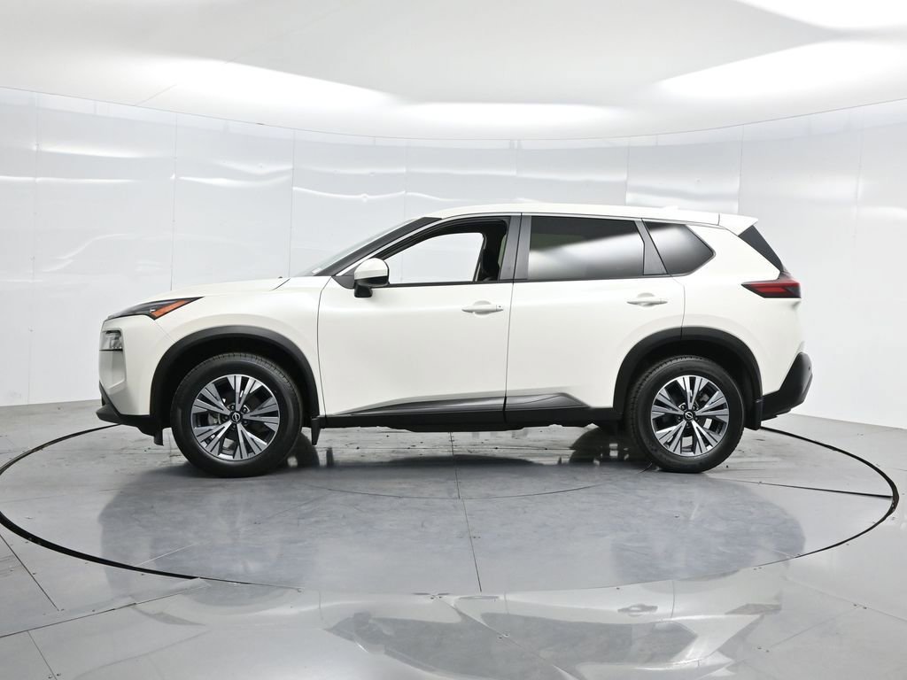Used 2023 Nissan Rogue SV image 43