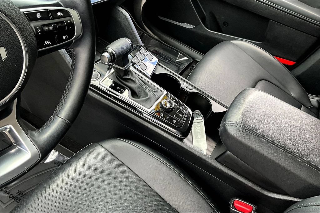 Certified 2023 Kia Sportage EX AWD/4WD image 17