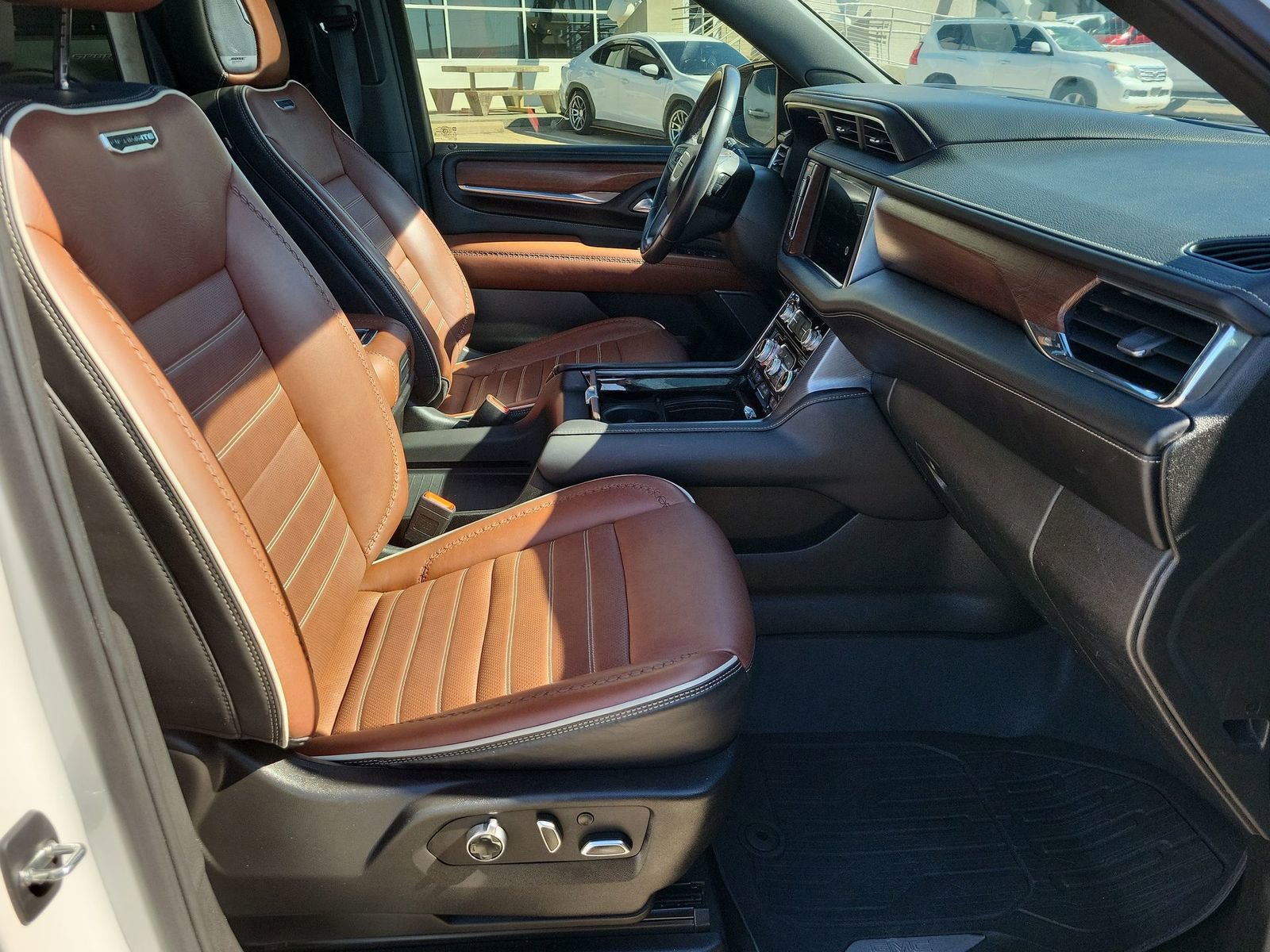 Certified 2023 GMC Yukon XL Denali Ultimate image 28