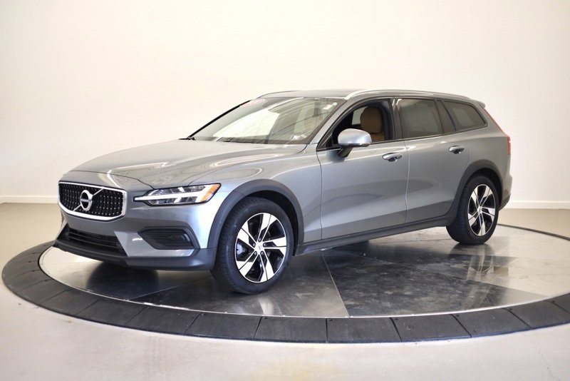 Used 2020 Volvo V60 T5 Cross Country w/ Protection Package Premier image 7