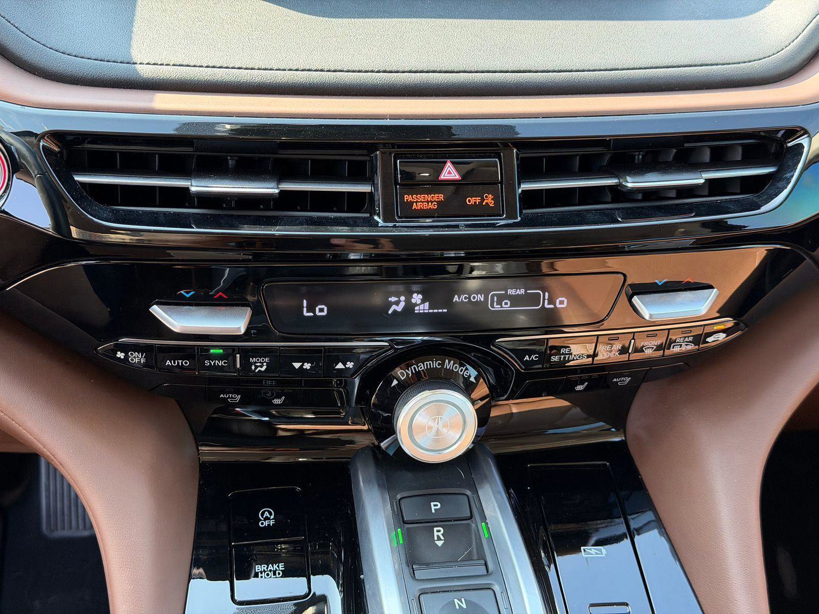 Certified 2024 Acura MDX FWD w/ Technology Package image 6